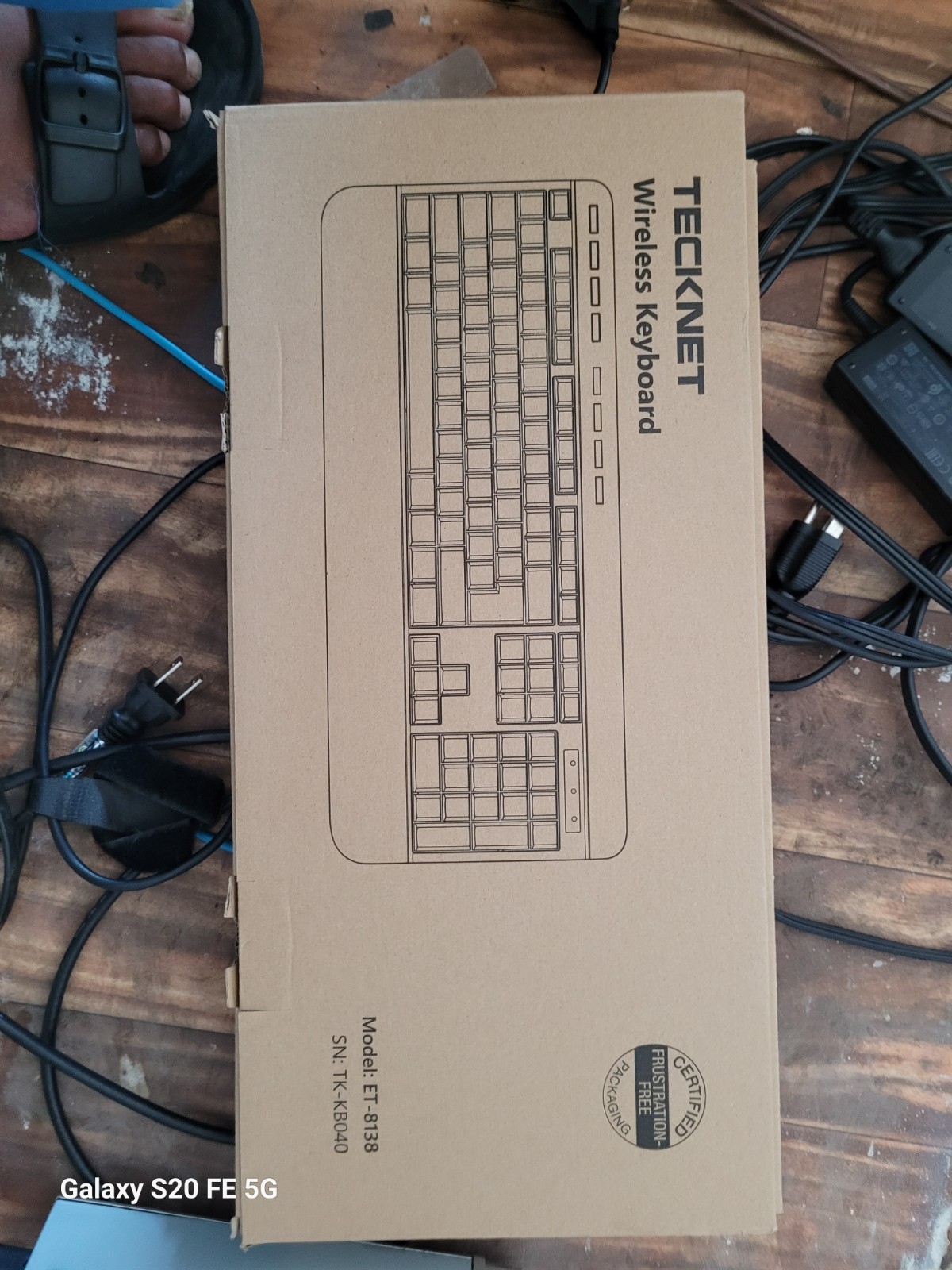 LOT OF 2 TECKNET WIRELESS KEYBOARD ET-8138