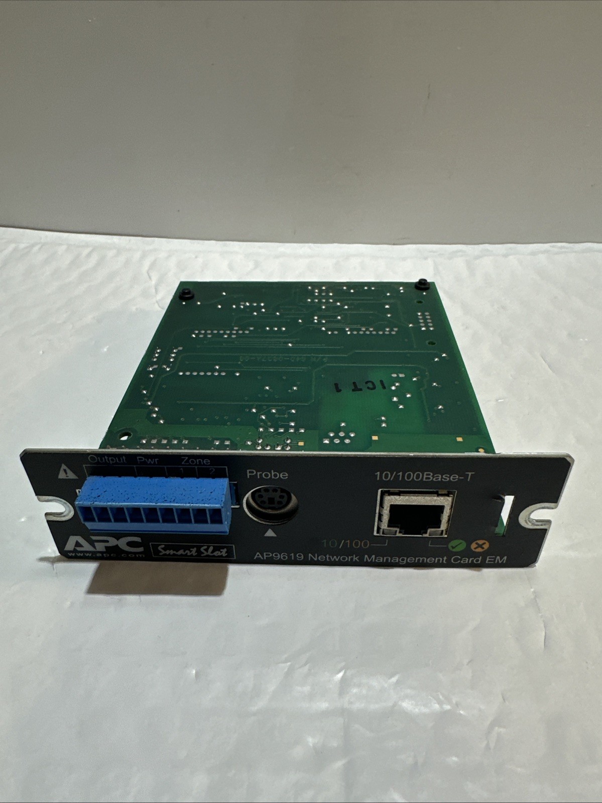 APC Smart Slot AP9619 UPS NETWORK MANAGEMENT CARD EM / 