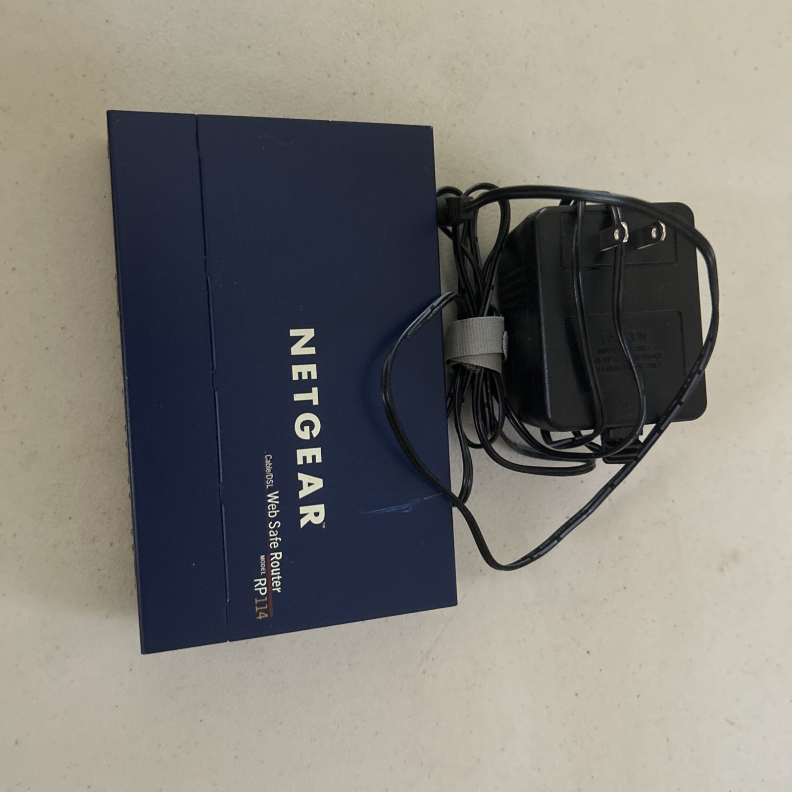 Netgear RP114 100 Mbps 4-Port 10/100 Wireless Router