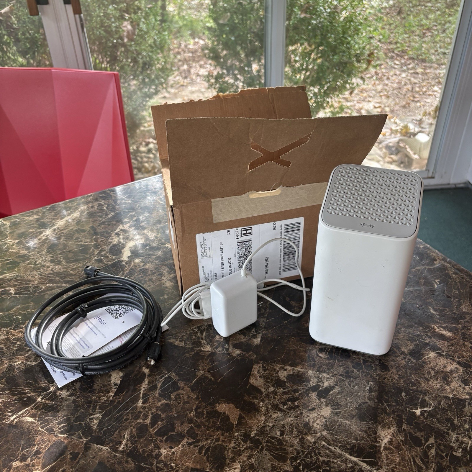 Comcast Xfinity XB7-T GIGABIT Modem WiFi Router With Power Cord And Other Cord
