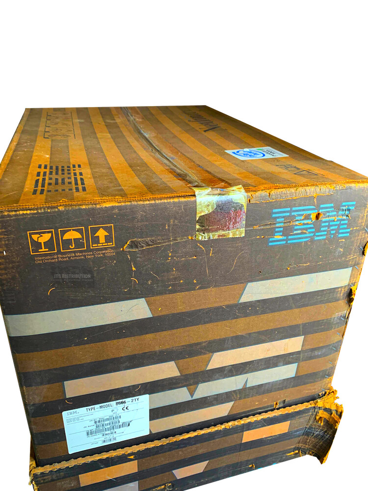 866621Y I IBM Netfinity 7100 PIII Xeon 550MHz-1M 256MB Server NEW SEALED