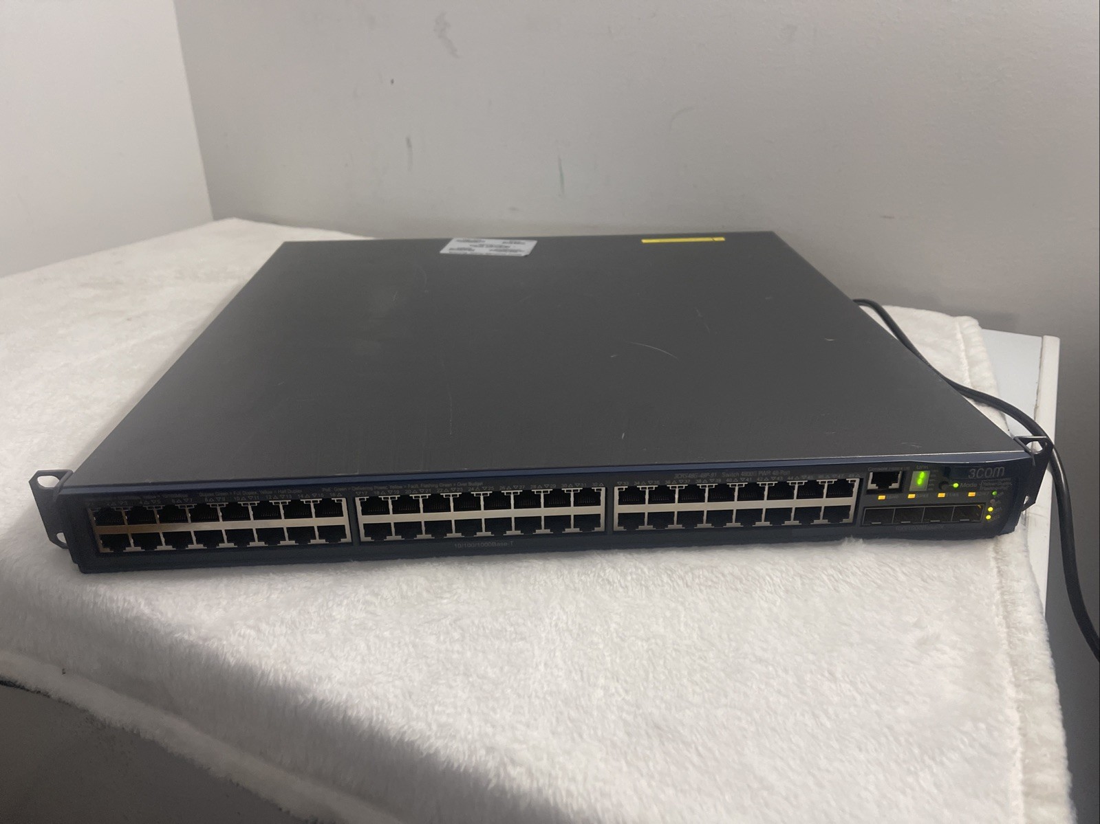 HP Switch E4800-48G-PoE Switch 48x 1GbE PoE 4x SFP 1GbE 3com 4800G PWR 48-Port