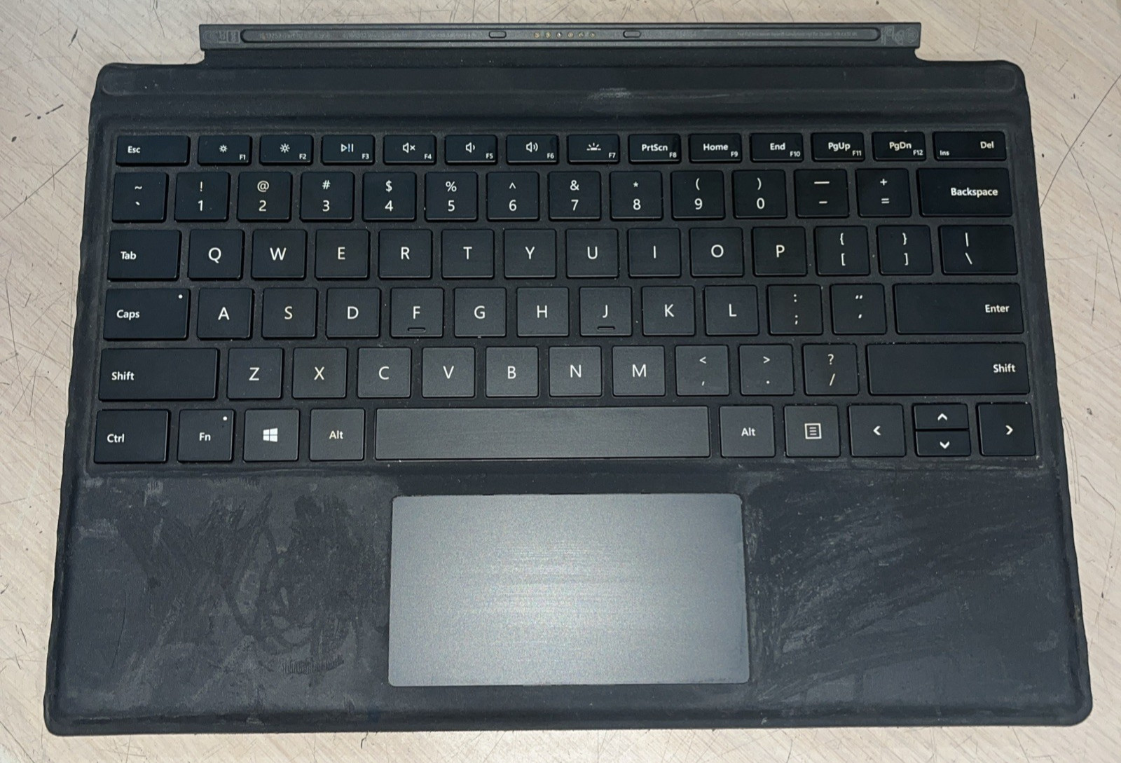 x2 MICROSOFT SURFACE 1724 KEYBOARD