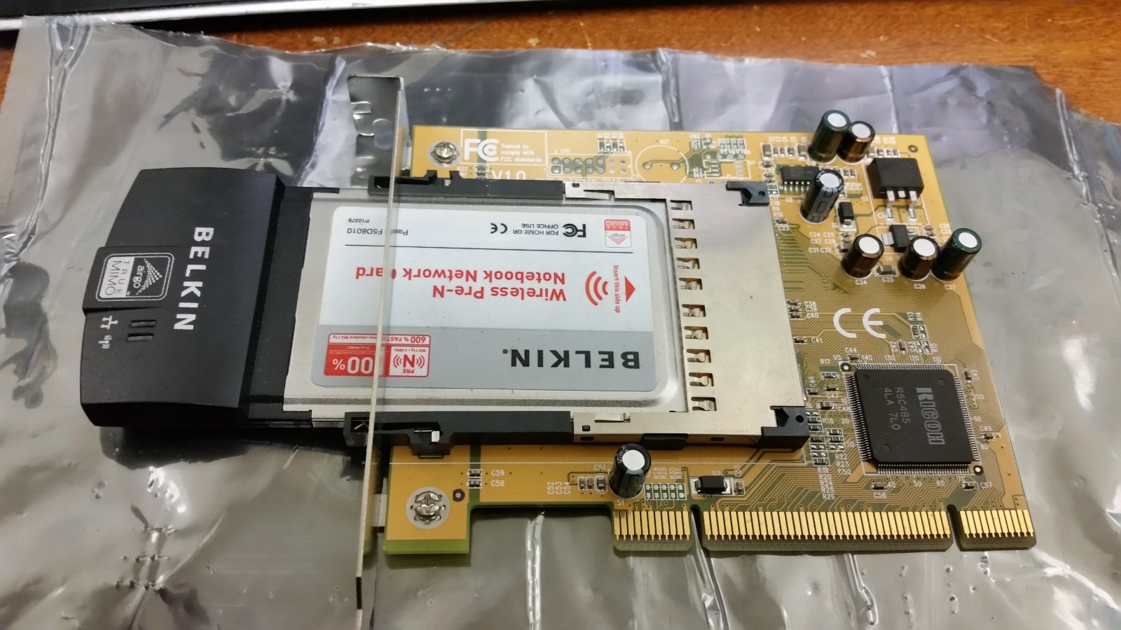 Belkin Wireless PC Card F5D8000 w/ F5D8010