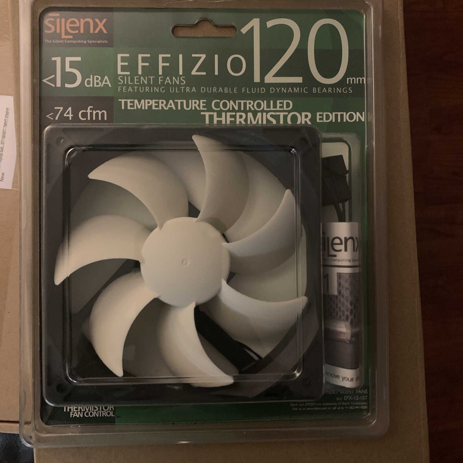 Silenx 15 dBA / 74 CFM / 120 mm  EFFIZIO Silent Fans New In Packaging