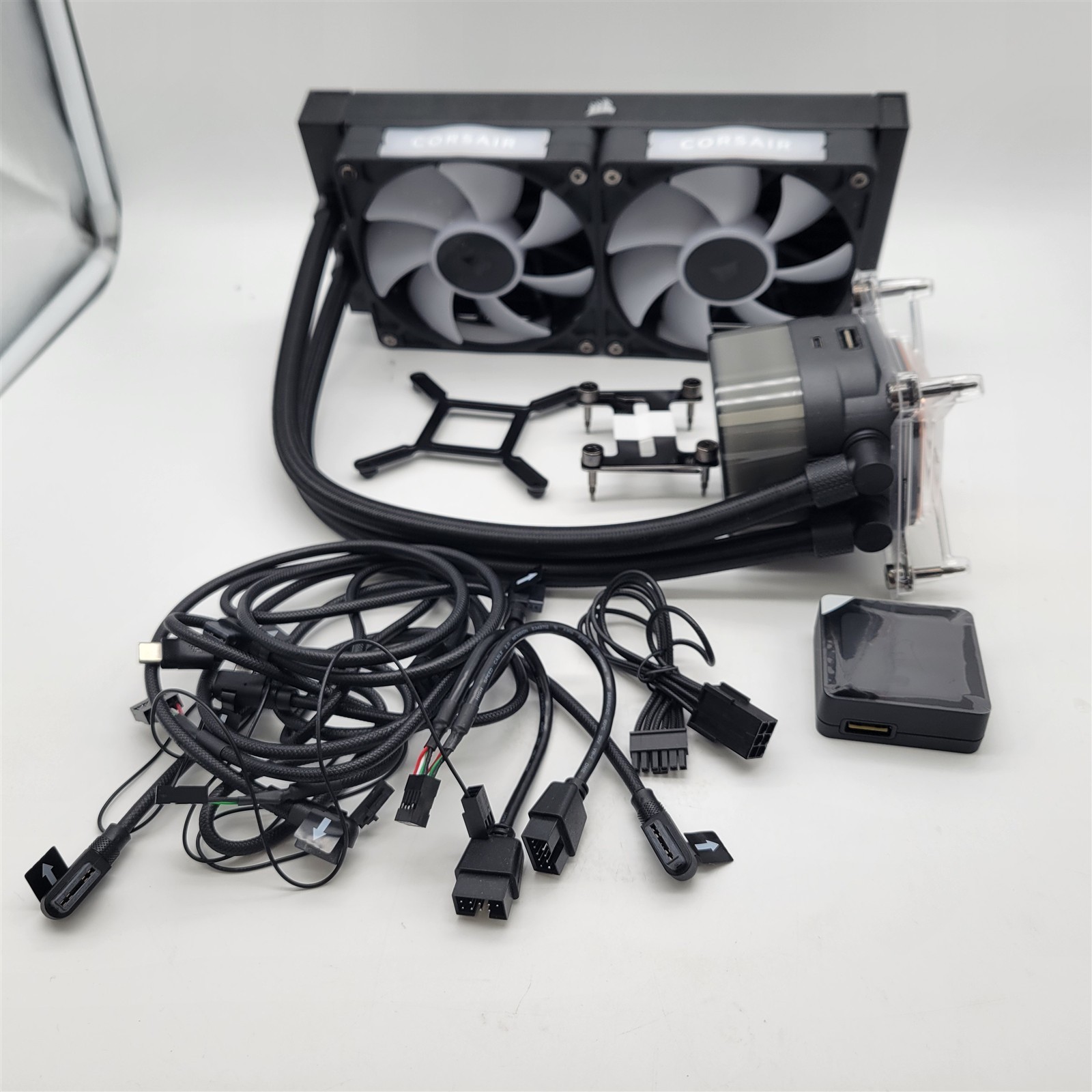 CORSAIR iCUE Link Titan 240 RX LCD Liquid CPU Cooler – 240mm AIO – Black