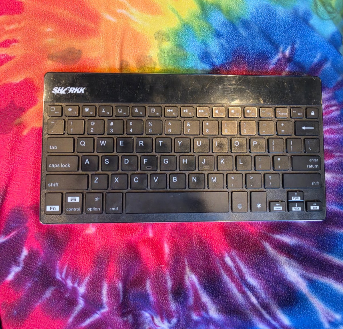 Sharkk Universal Backlit Bluetooth Keyboard IOS Android Windows Rechargeable