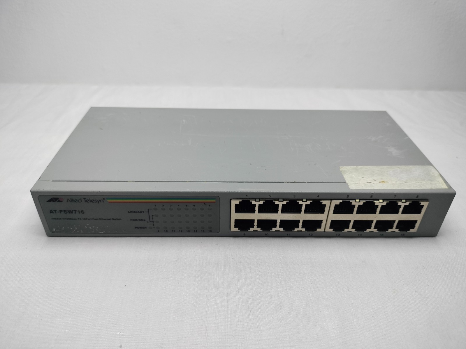 Allied Telesyn AT-FSW716 100Base-T/100Base-TX Fast Ethernet Switch Made in China