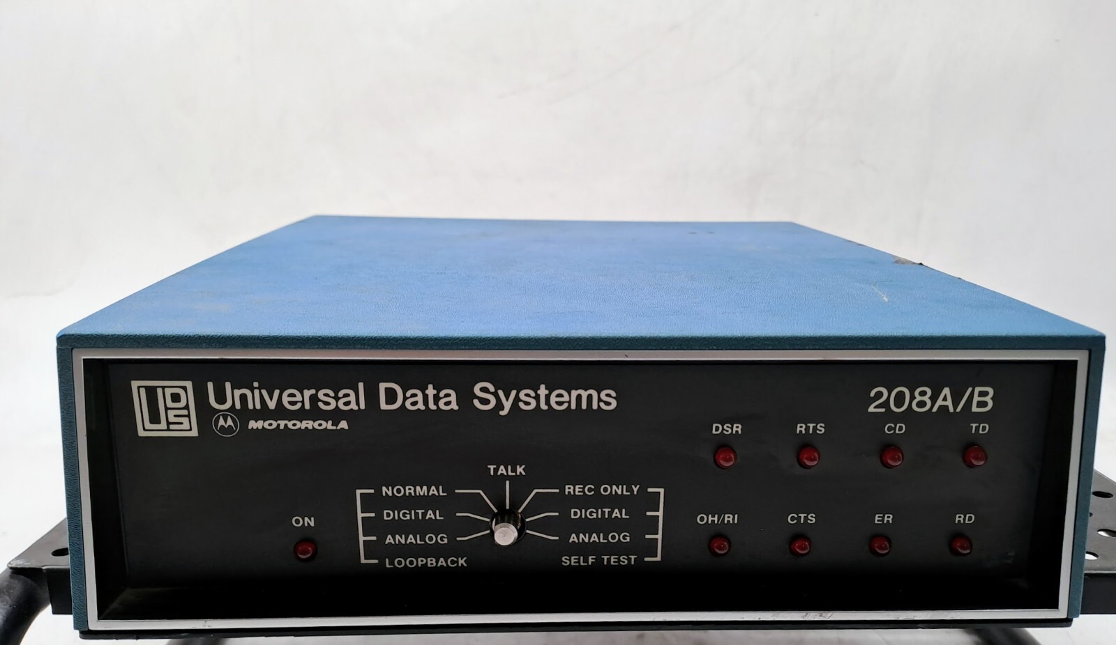 MOTOROLA 208 A/B MB UDS UNIVERSAL DATA SYSTEMS