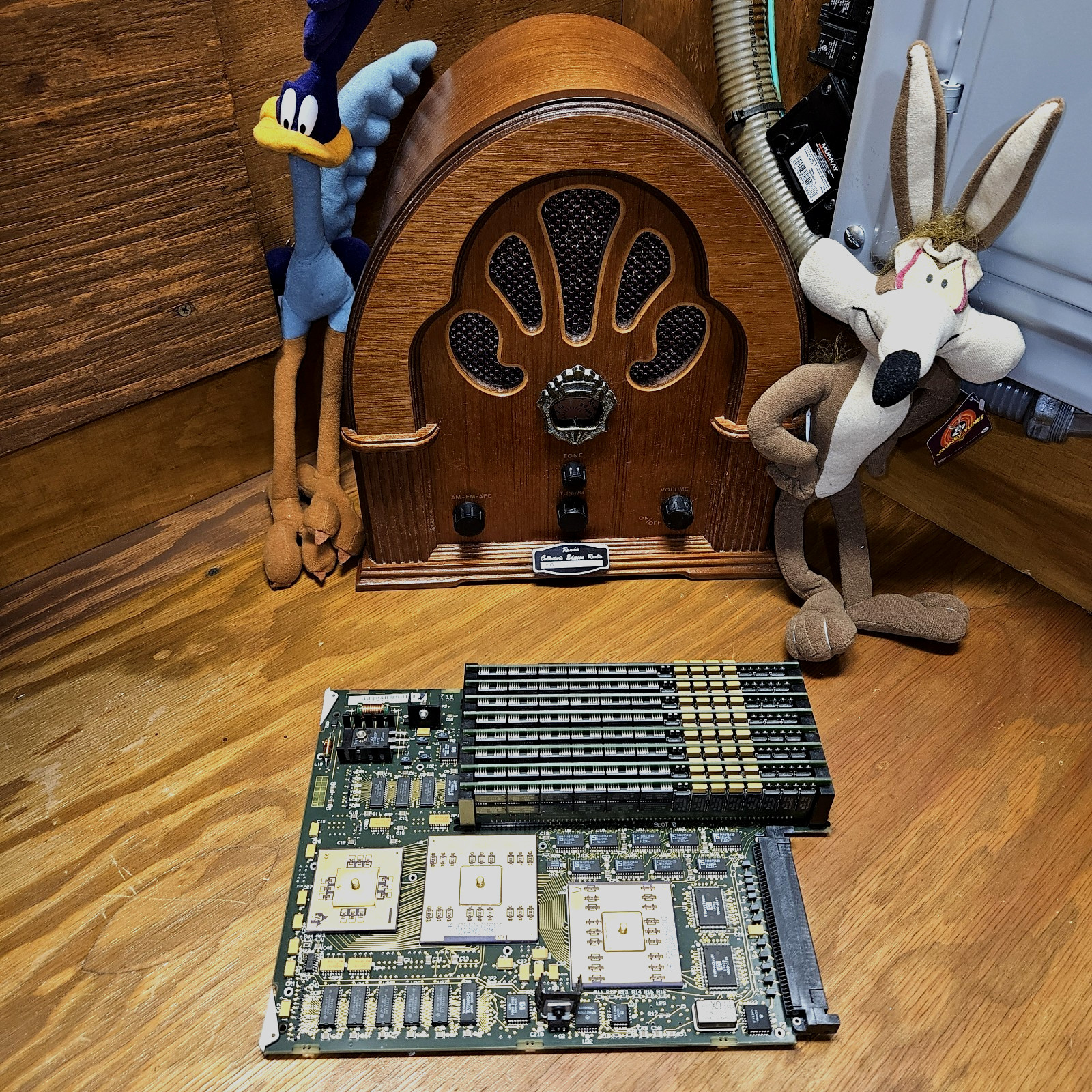 VINTAGE HP 9000 Hewlett Packard MOTHERBOARD WITH RAM NO CPU COOLERS 1990 PA-RISC