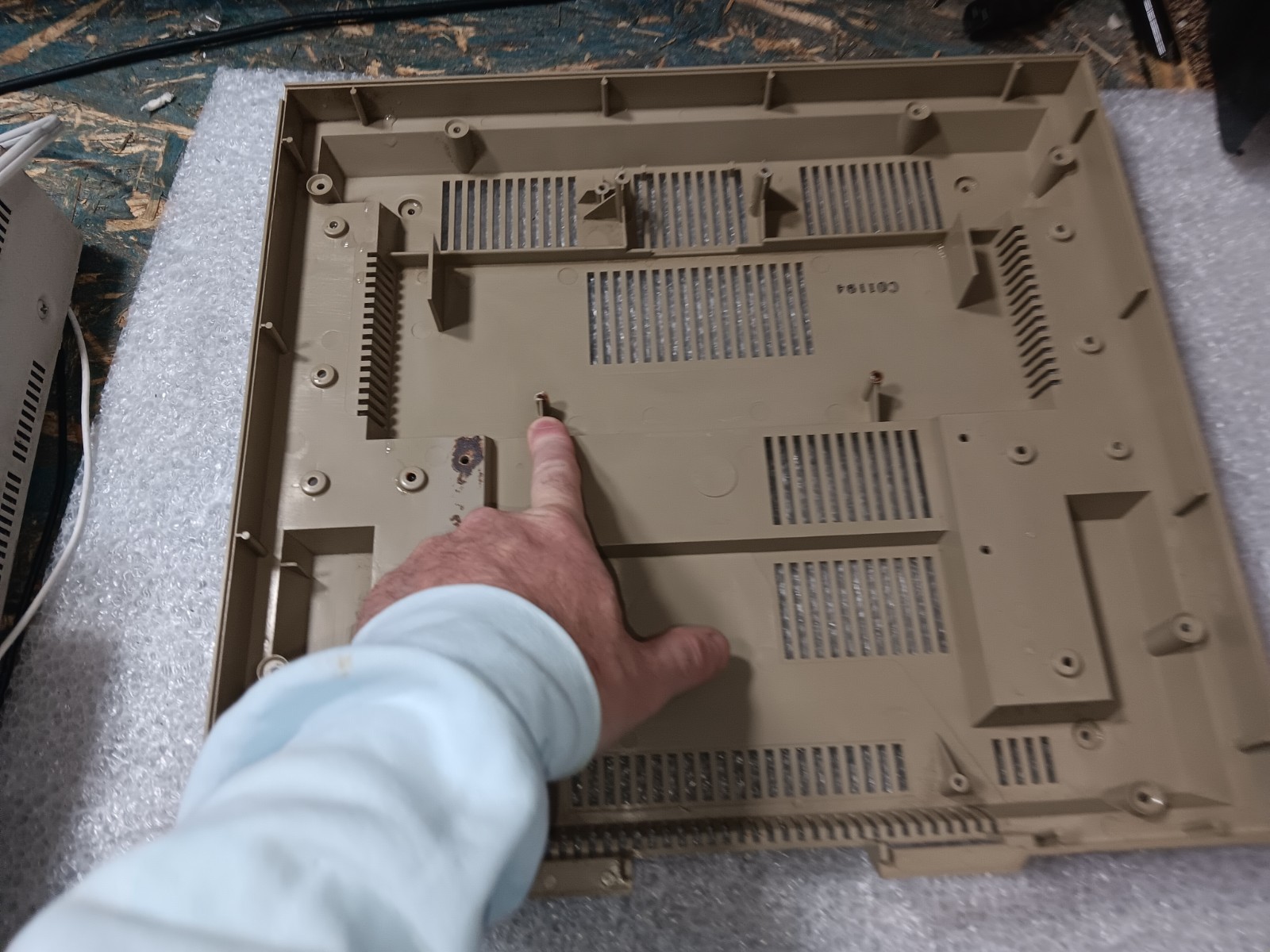 Adam The ColecoVision EXACT PRINTER BOTTOM CASE-BROKE POST-EDGE CHIP-JUST OK-SEE