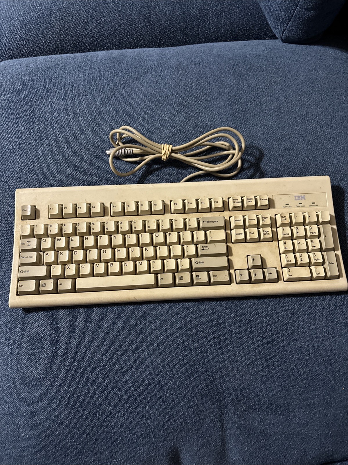 Vintage IBM KB-8923 PS/2 Wired Mechanical Keyboard 07H0666