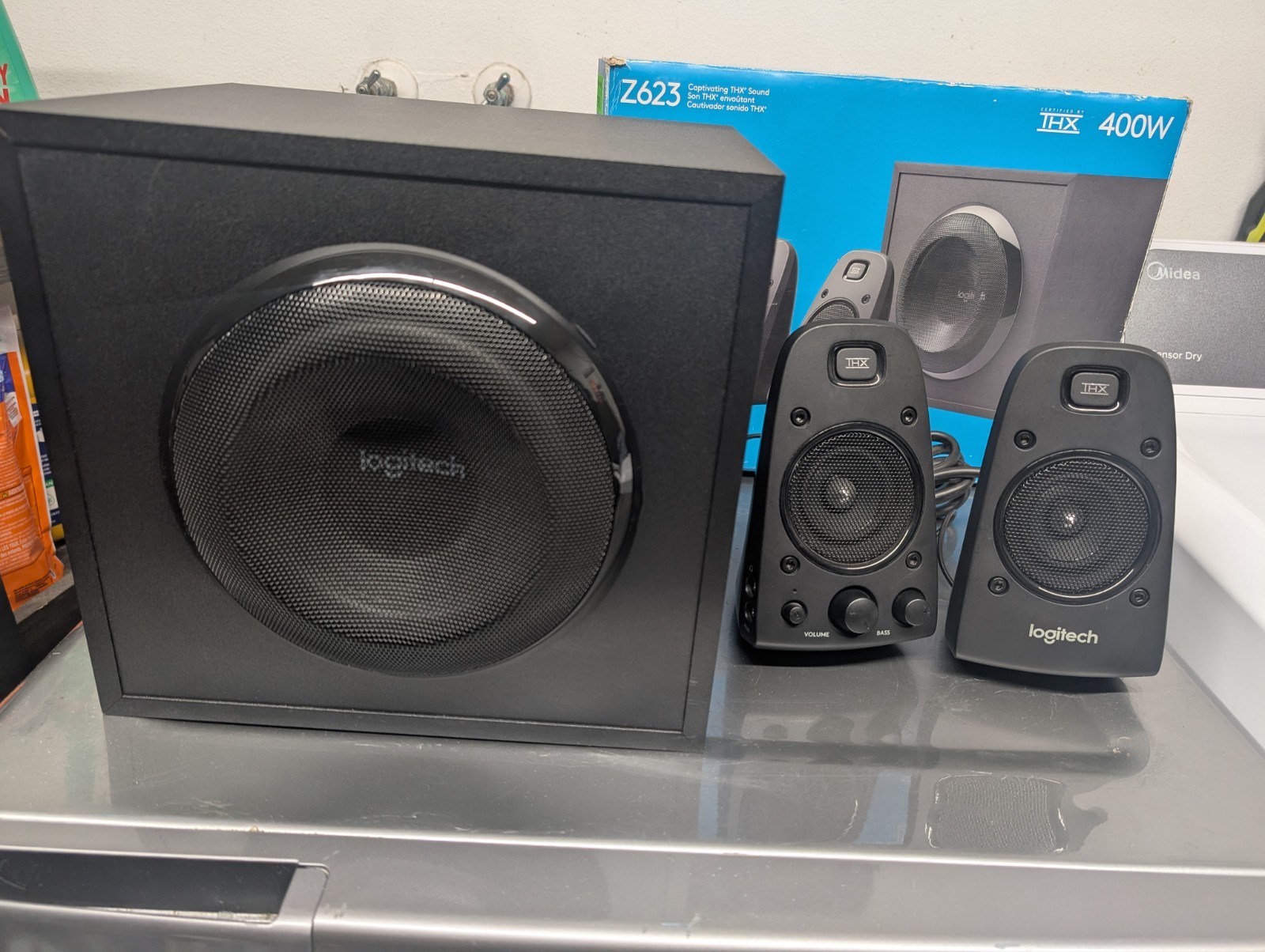 Logitech Z623 THX 2.1 Speaker System Subwoofer 400W Tested