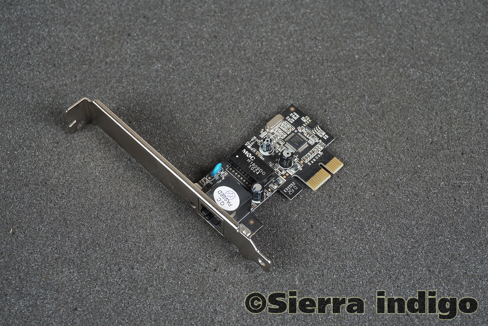 PEX100S StarTech PCIe Ethernet Adapter Card
