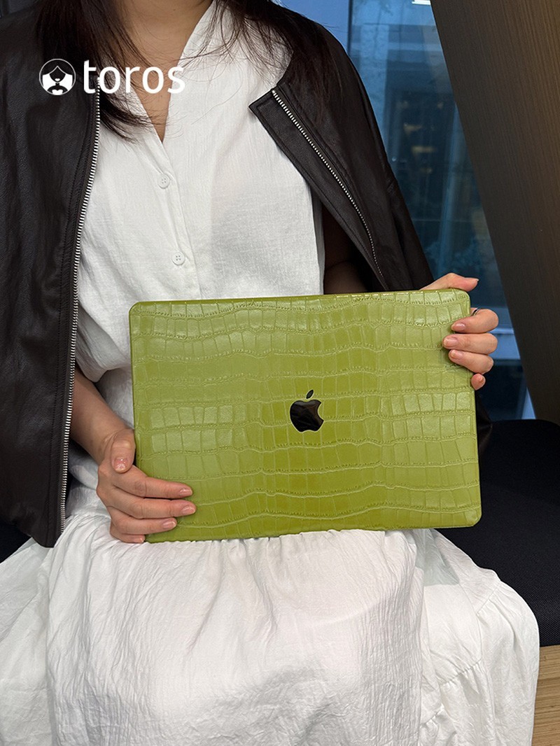 MacBook Pro M5 14 16 inch MacBook Air M4 Case Green Crocodile PU Leather Cover