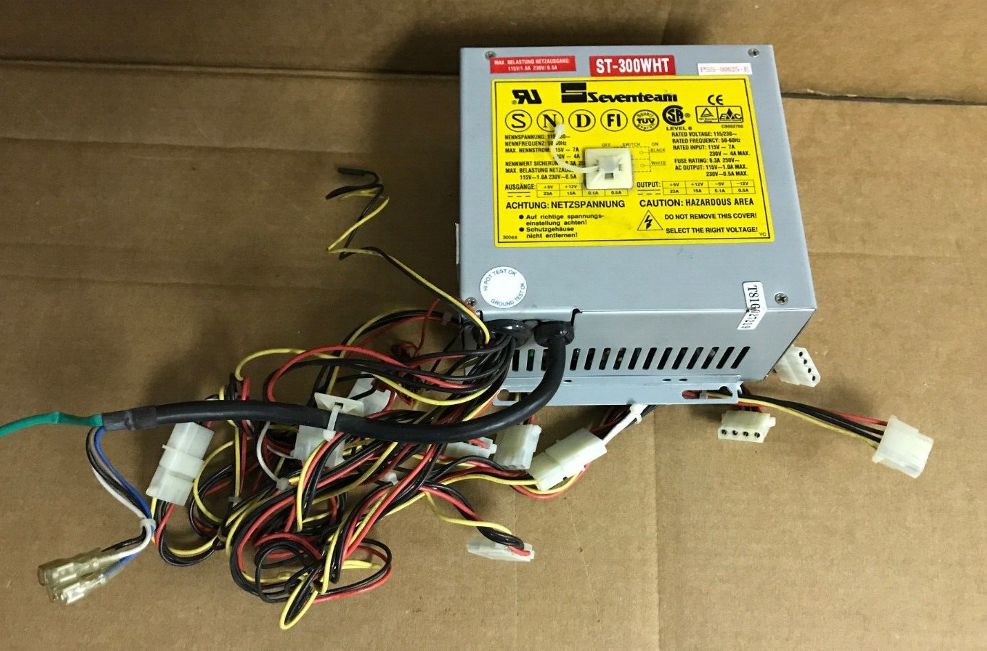 Seventeam ST-300WHT AT  Power Supply