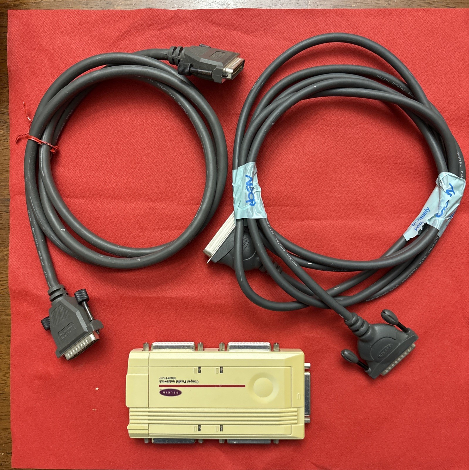 BELKIN F1U117 COMPACT PARALLEL AUTOSWITCH With 2 Cords. Used Condition
