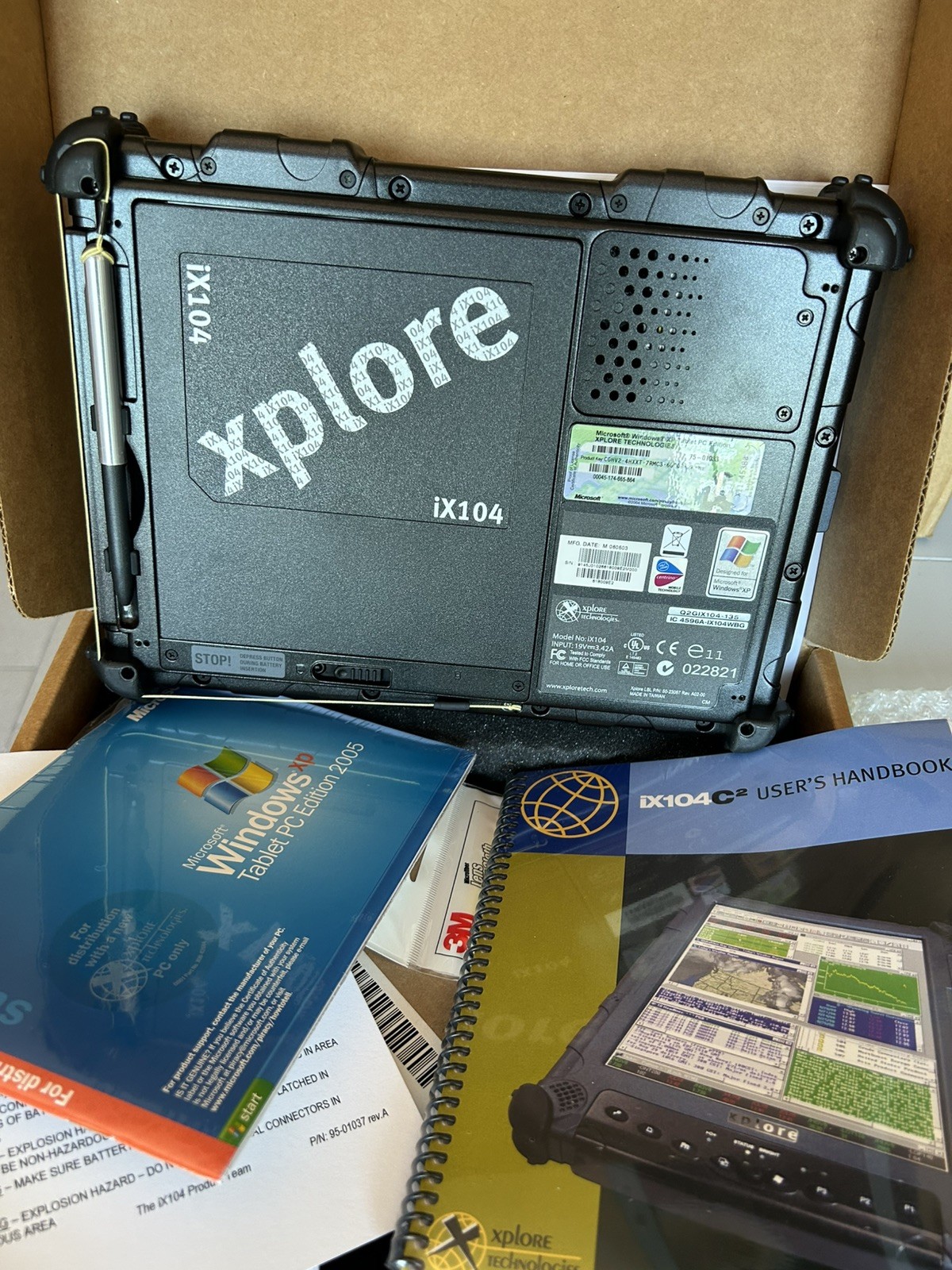 Xplore Technologies iX104C2 Tablet rugged dual mode+kit active vehicle