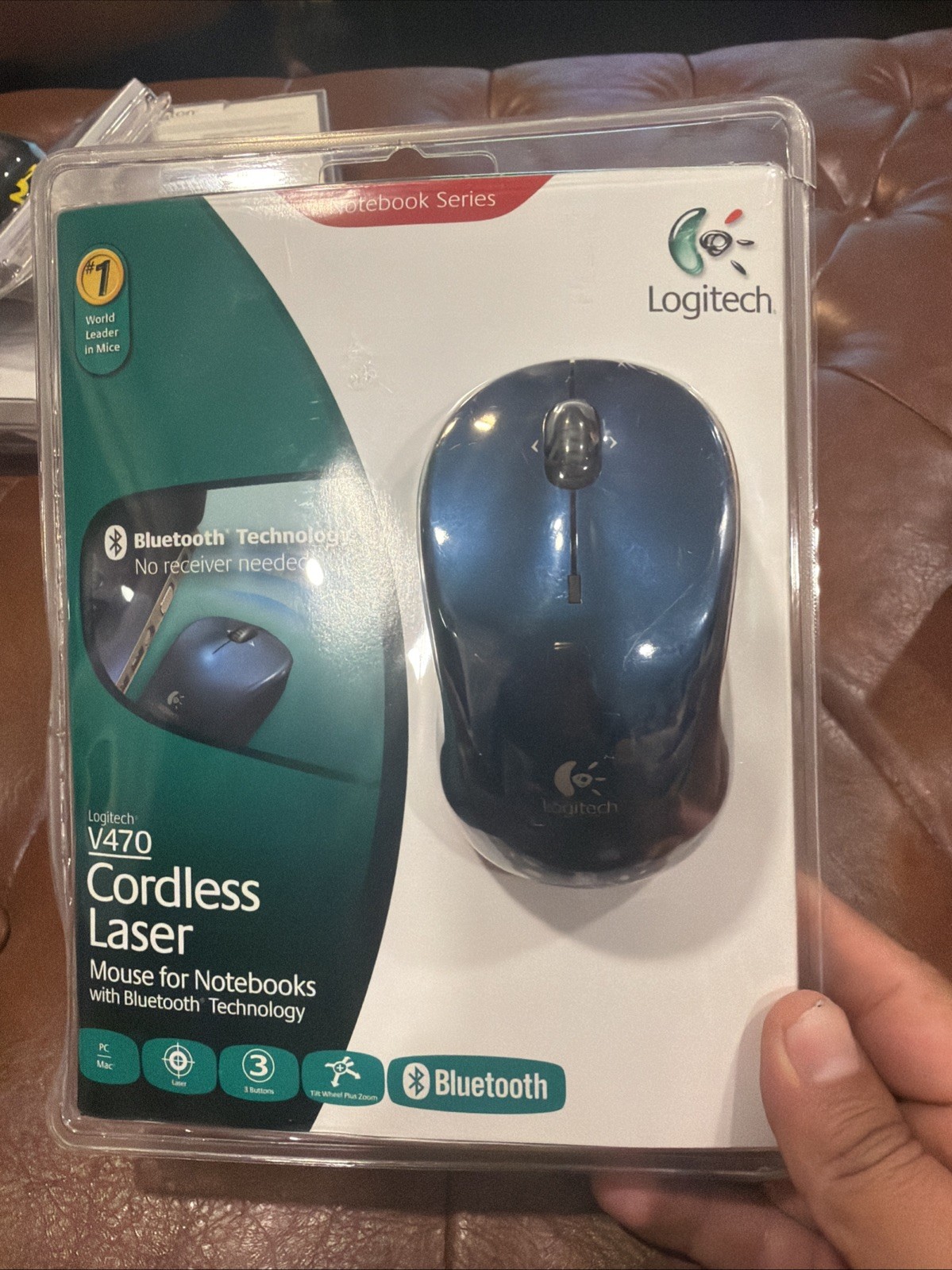 Logitech V470 Cordless Laser Bluetooth Mouse for Notebooks Blue 910-000298 NEW