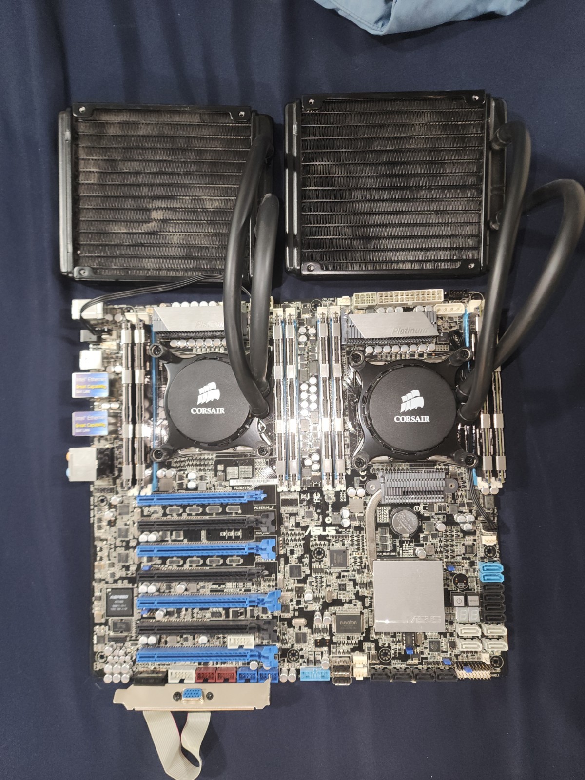 ASUS Z9PE-D8 WS, LGA 2011/Socket R, Intel Motherboard, 140mm AIO, 256GB ECC Ram