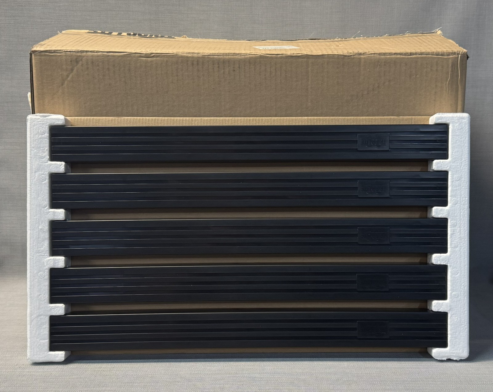 Tripp Lite SR1UPANEL10 Rack Enclosure Cabinet Cooling Blanking Panel 30 Pieces