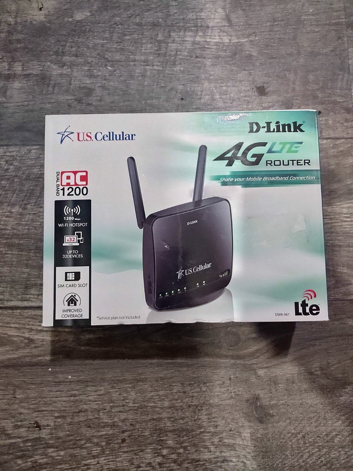 D-Link DWR-961 - US Cellular 4G LTE Wireless Router AC1200