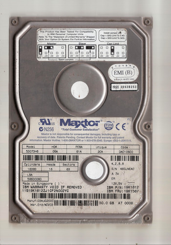 Maxtor Model 53073H6 30GB IDE HARD DRIVE 4" Internal desktop Mfg 08-03-2000