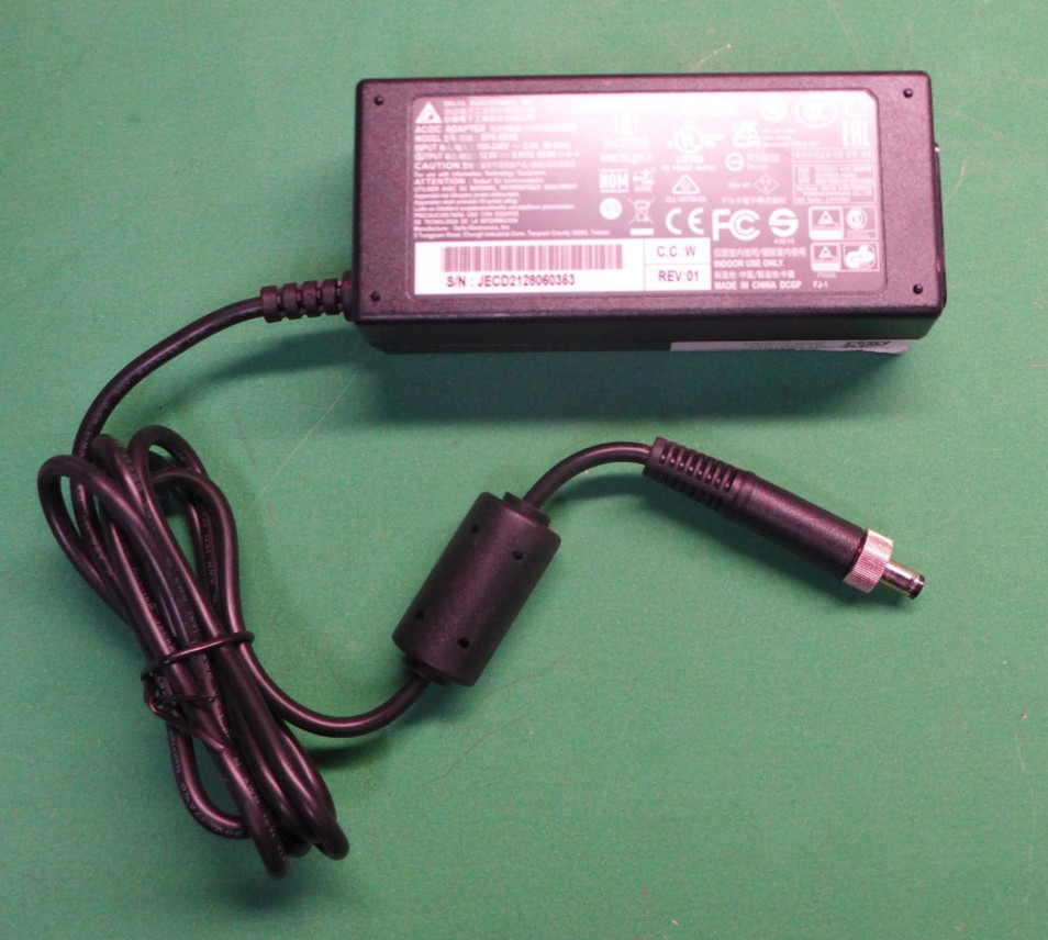 GENUINE Delta Electronics 65w AC/DC Adapter DPS-65VB Dell W41NJ