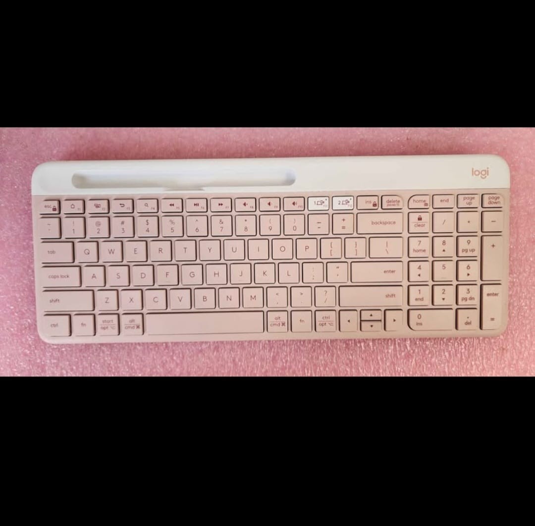 Logitech Core K585 Slim Multi-Device Wireless Keyboard in Rose - 920-011477