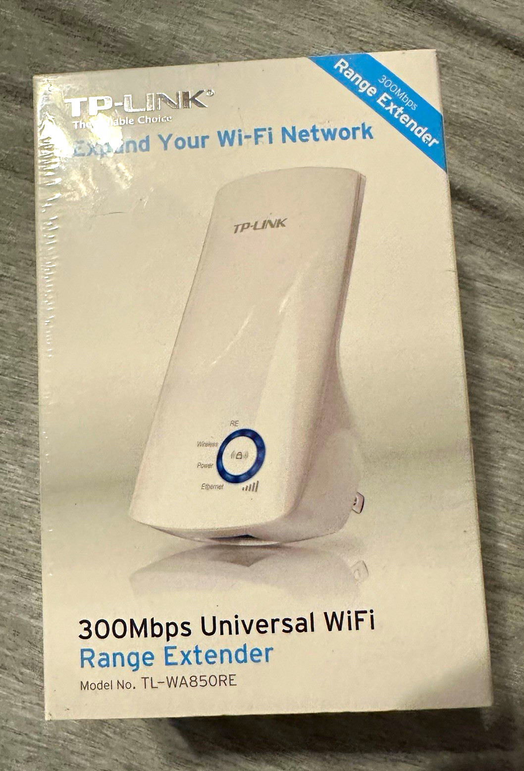 TP-LINK TL-WA850RE(US) Universal 300Mbps 2.4GHz WiFi Extender, White
