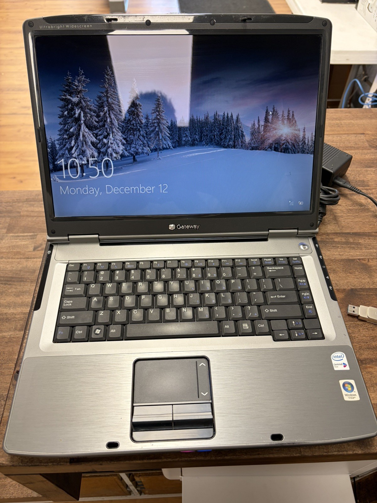 Gateway MA7 MT6840 Core 2 Duo T2450 2GHz/1GB RAM/15.4"/160gbNO OS/Vintage Laptop