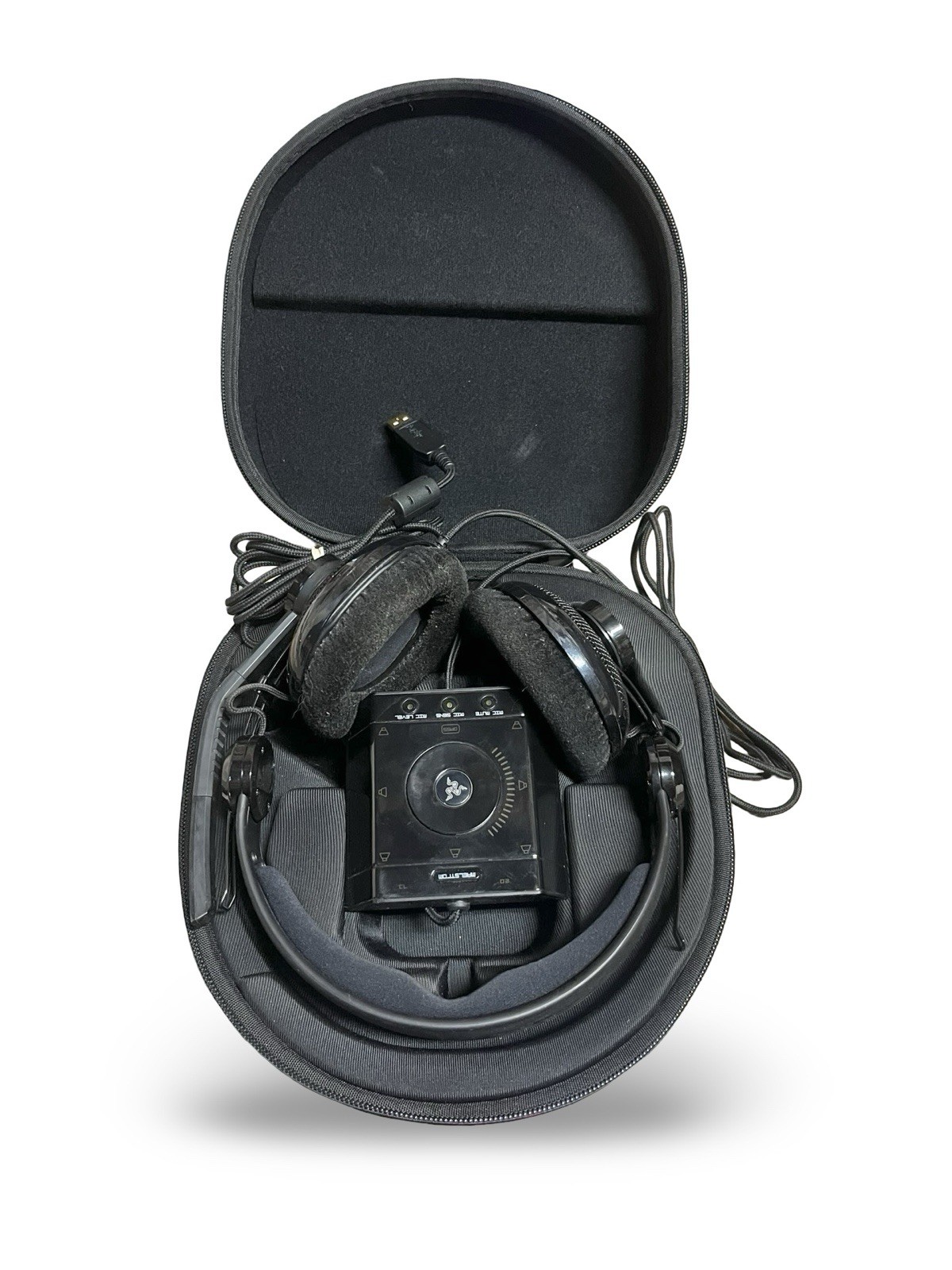 Razer Megalodon RZ04-0025 Over Ear 7.1 Surround Sound PC Gaming Headset Tested