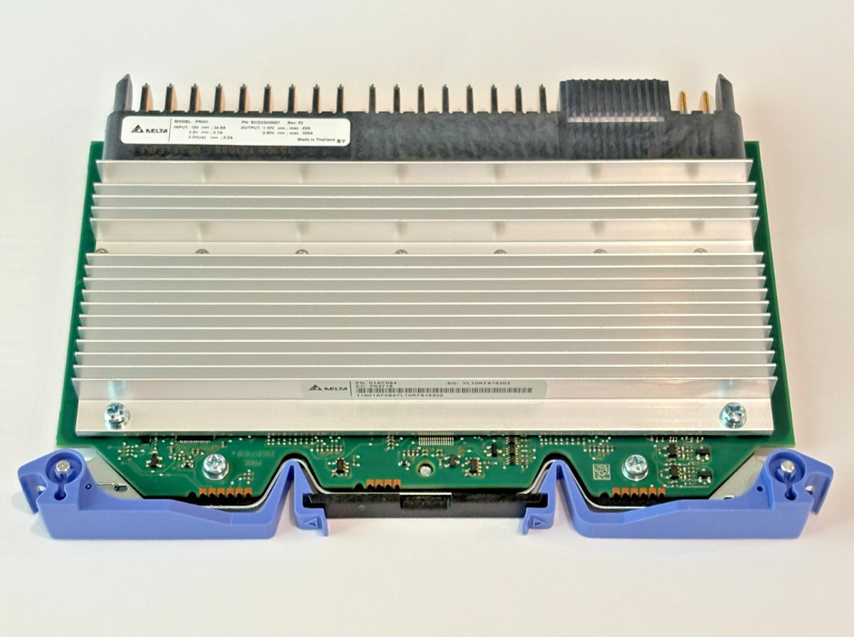 IBM 01AF084 Proc CPU VRM ECD23020007 for Power8 E870 E880