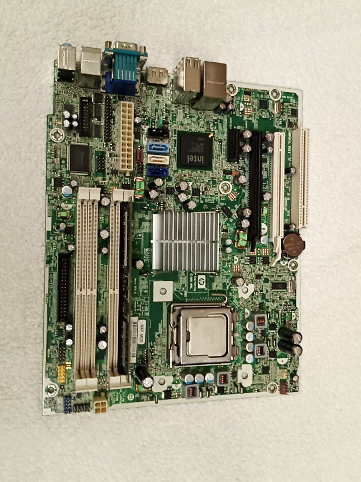 HP Compaq DC7900 SFF PC Intel Core2Duo E8400 @3.0 GHz 2 Gb 460969-001 462432-001