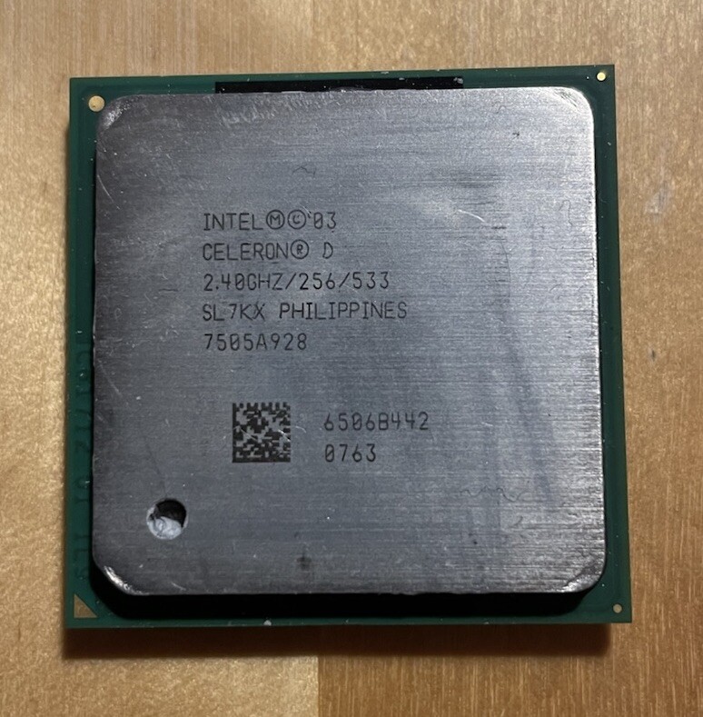 Intel Celeron D CPU Socket 478 2.4GHz Processor ( SL7KX ) USED
