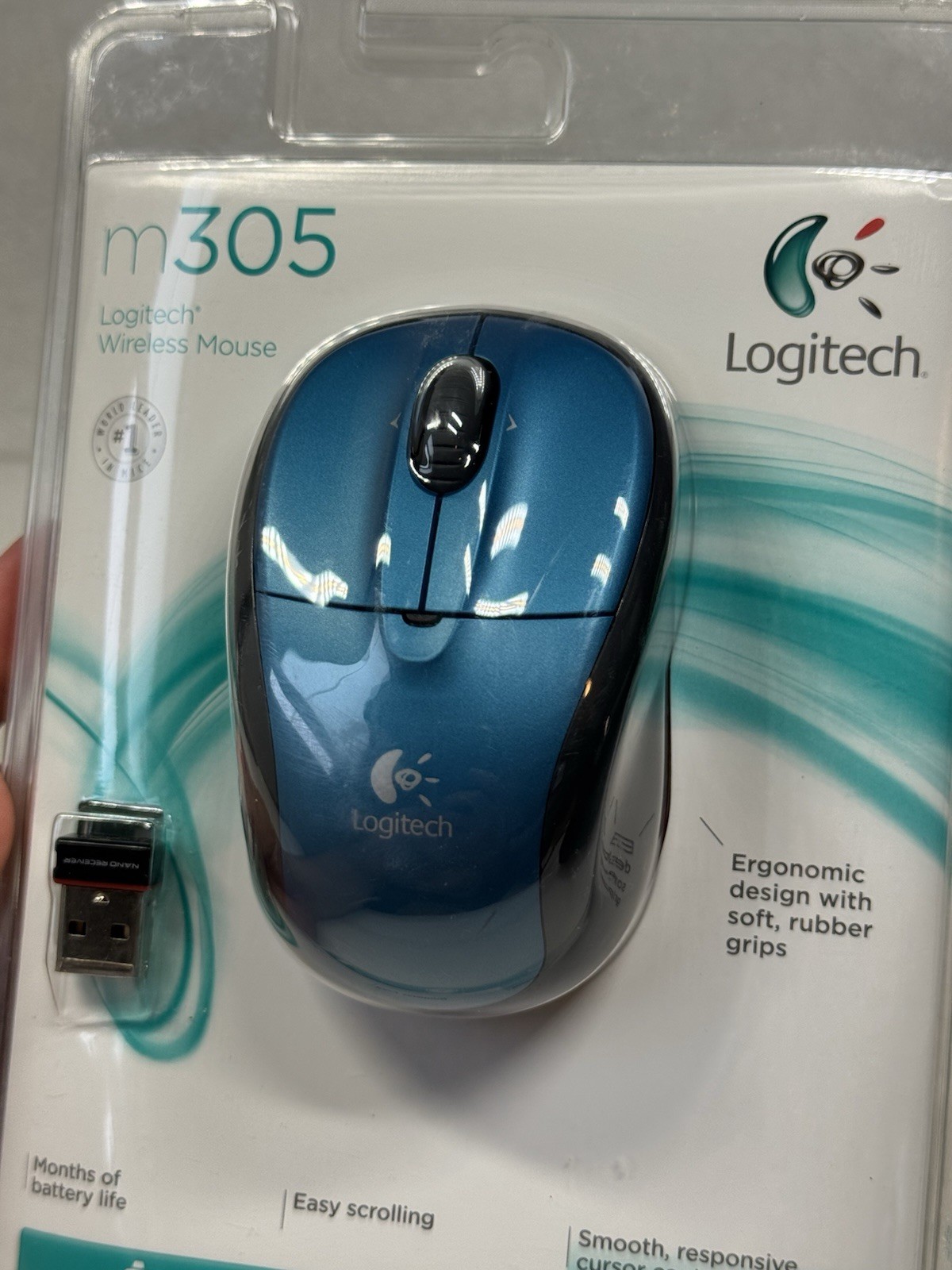 Open Box - M305 Logitech Wireless Mouse Ergonomic Design Comfort Metallic Blue