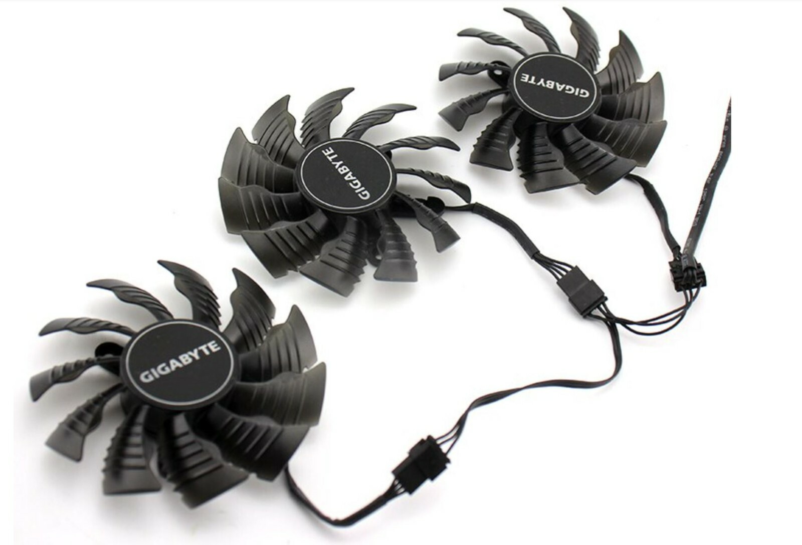 82mm GIGABYTE AORUS Radeon RX 5700 XT 8G Triple Fan 42mm T128015SU PLA09215S12H