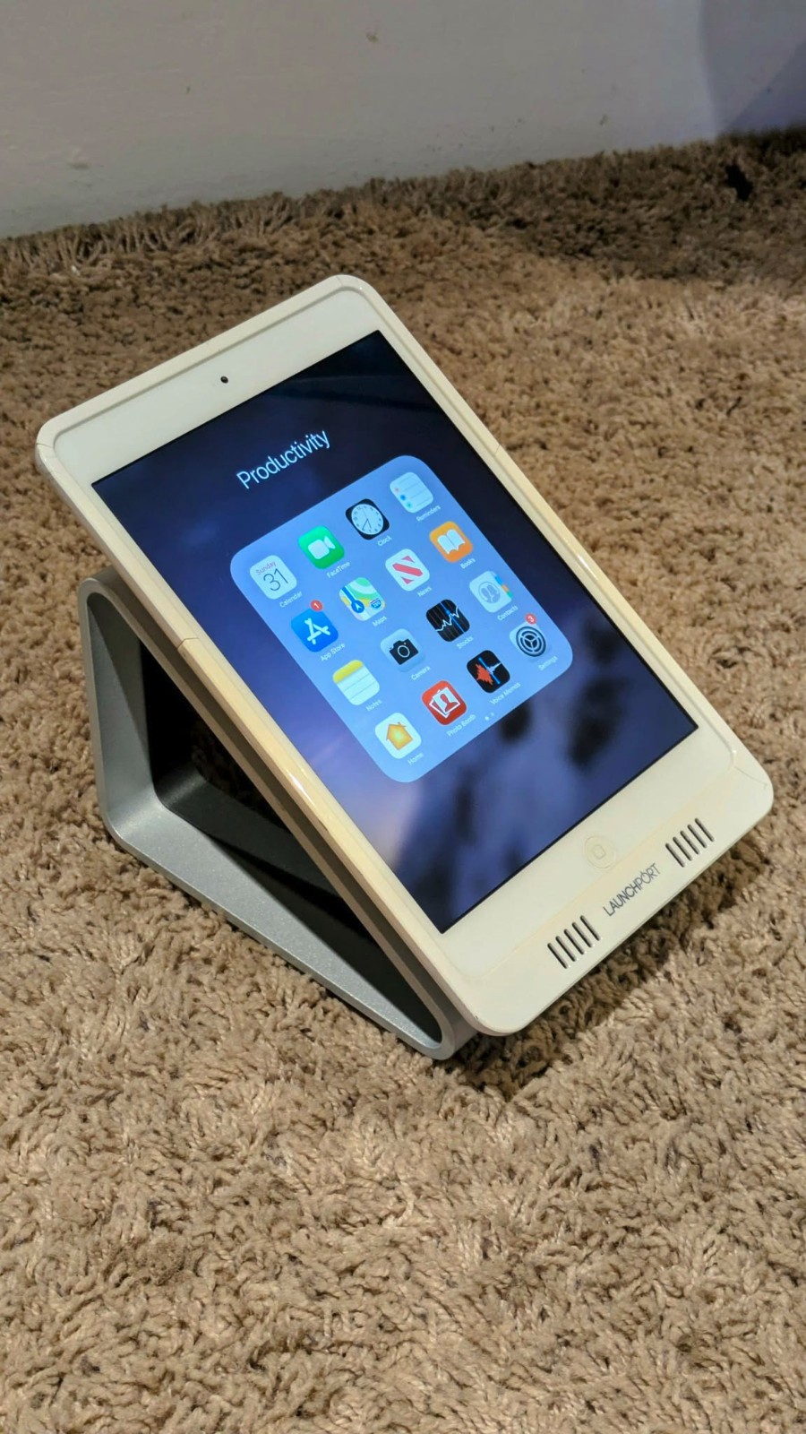 iPort LaunchPort Base Station w/ Power Supply & Apple iPad Mini A1489 GREAT DEAL