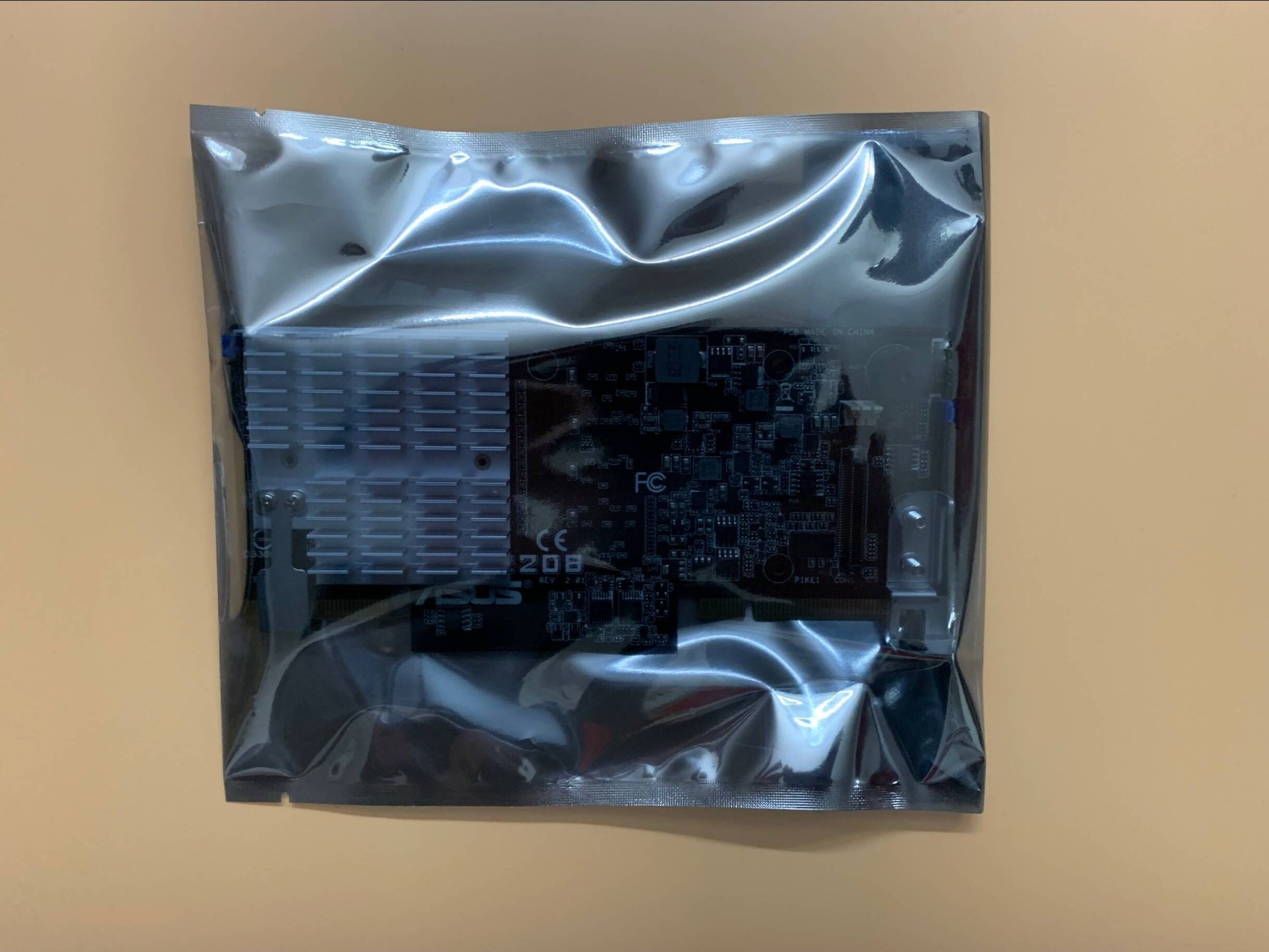 ASUS PIKE2208 SATA/SAS Array Card SAS PIKE 2208 1GB Cache Controller RAID Card