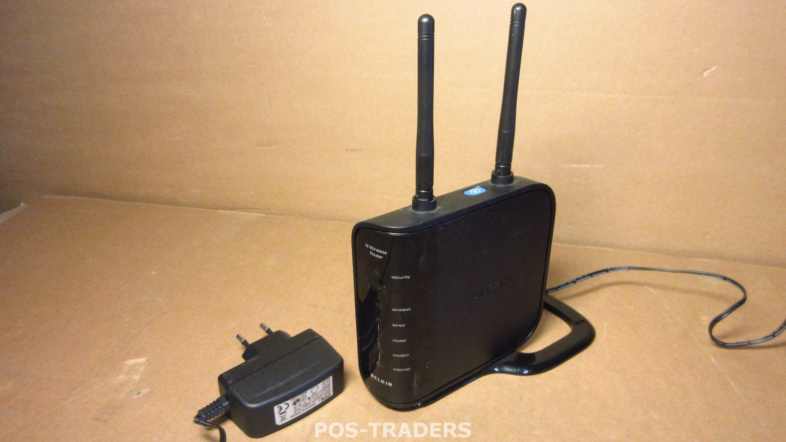 Belkin F5D8236-4 V3 Wireless Router - 802.11b/g/n INCL 2X ANTENNAS & PSU