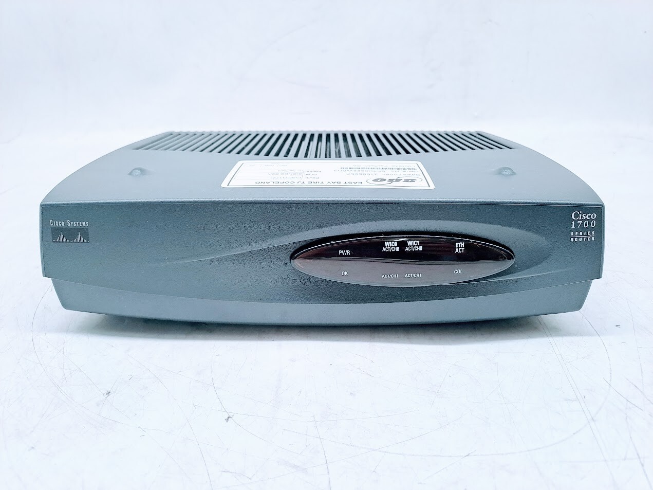 Cisco 1700 Series Wired Modular Router W/WIC 1DSU-T1 V2 /New Missing Adapter