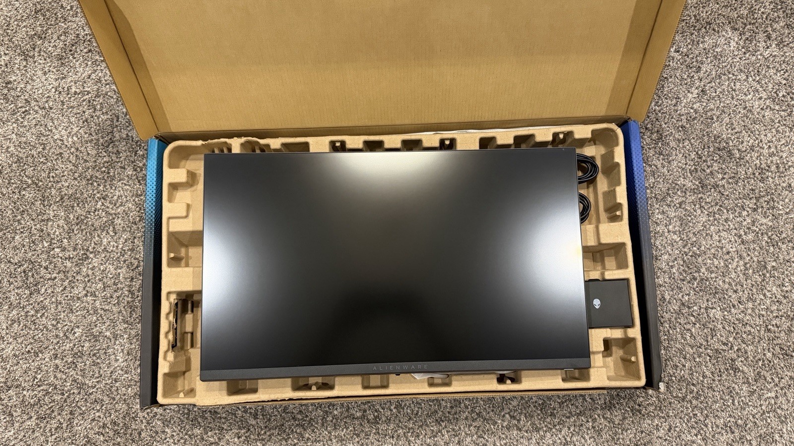 Alienware 27-inch IPS LED QHD 180Hz 1ms Gaming Monitor AW2725DM