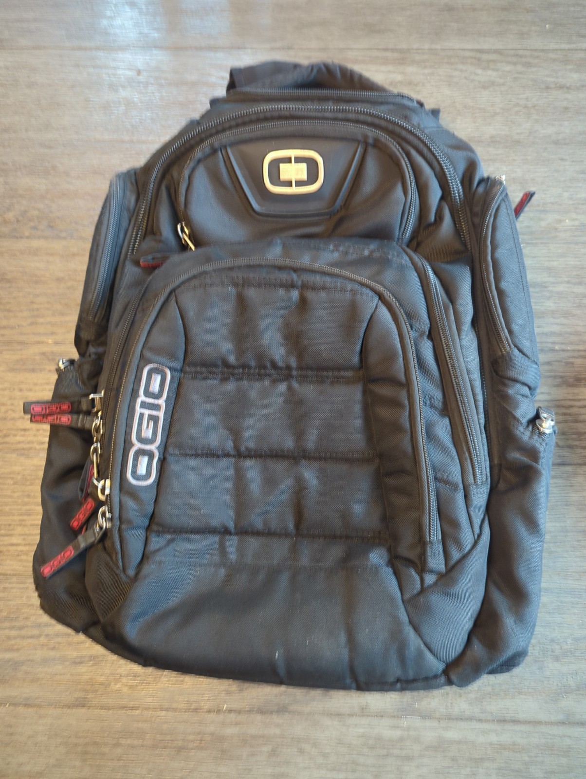 OGIO Renegade RSS 17 inch Backpack LAPTOP Hiking Carry Bag Case Black *Read