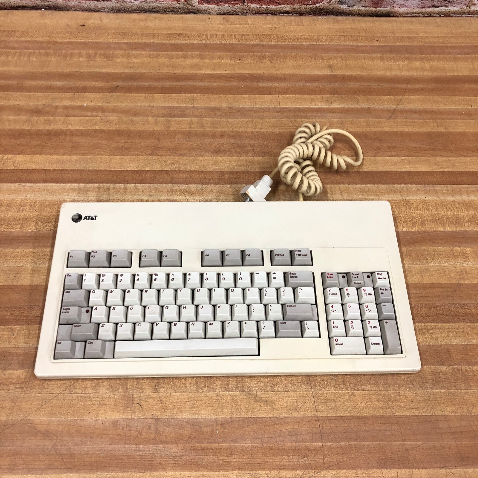 Vintage AT&T KBD 302 PC 6300 Computer Keyboard Beige Retro 1980s Olivetti