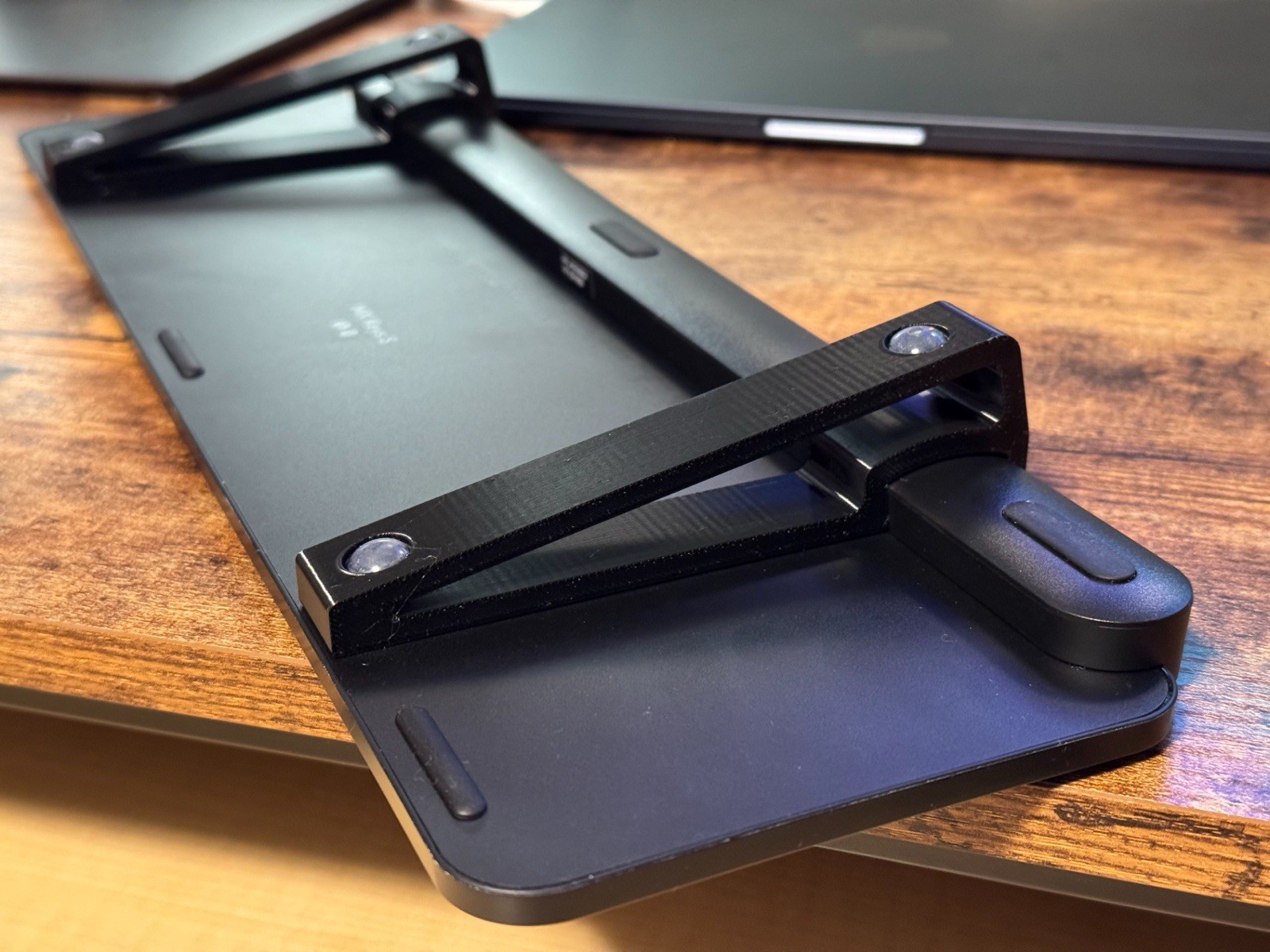 Logitech MX Keys S Keyboard Riser / Raiser / Feet - 3D Printed - Gen1 Gen2
