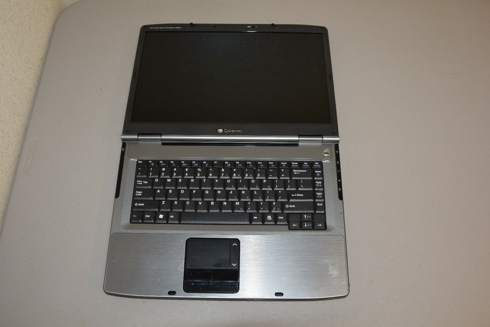 Dead Junk gateway MA7 MT6831 15.4" Laptop Incomplete AS IS Parts Repair