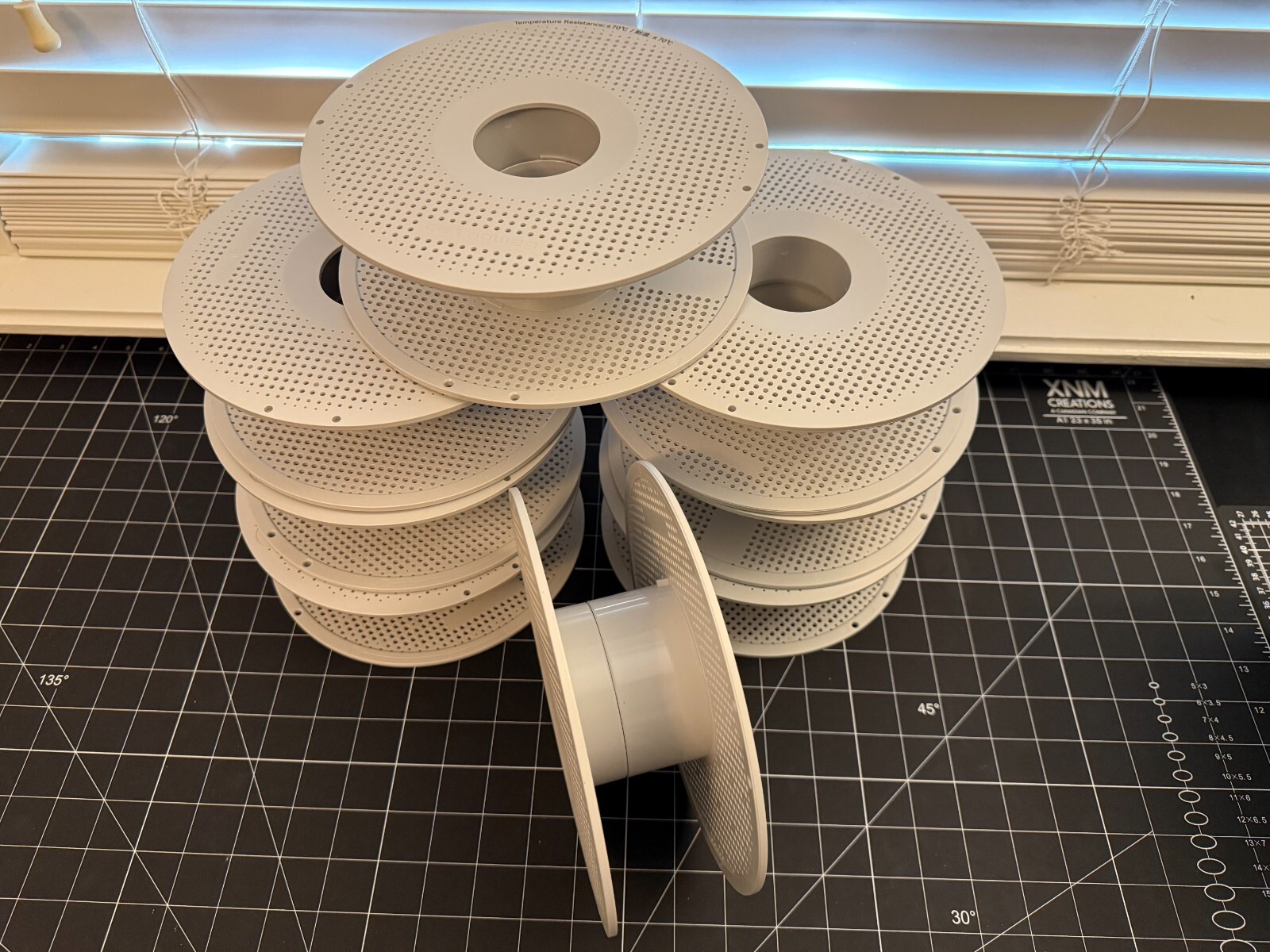 Bambu Lab Empty Reusable Spools | Pack of 8