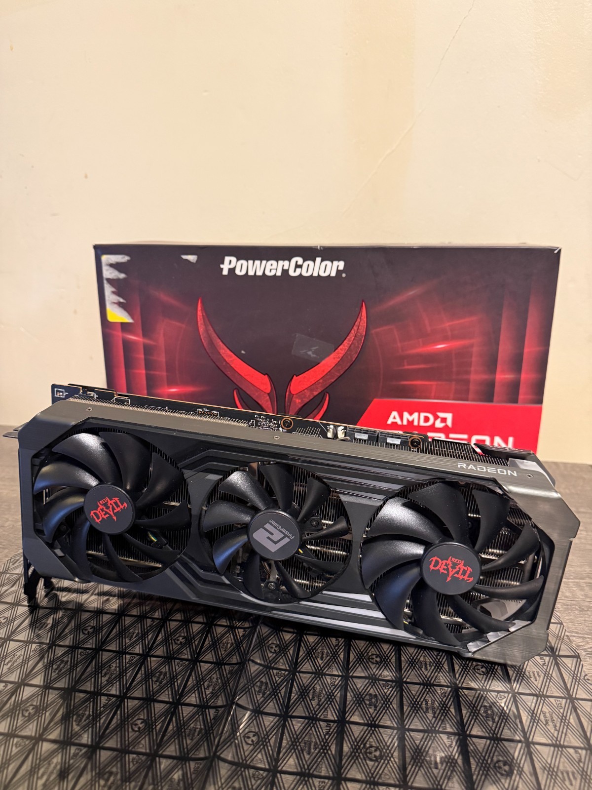 PowerColor Red Devil RX 6750 XT 12GB GDDR6 Graphics Card - Works, RGB Issue