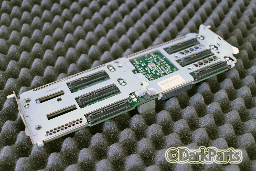 IBM System x3650 SAS Drive Backplane Board FRU 41Y8732 39M6890