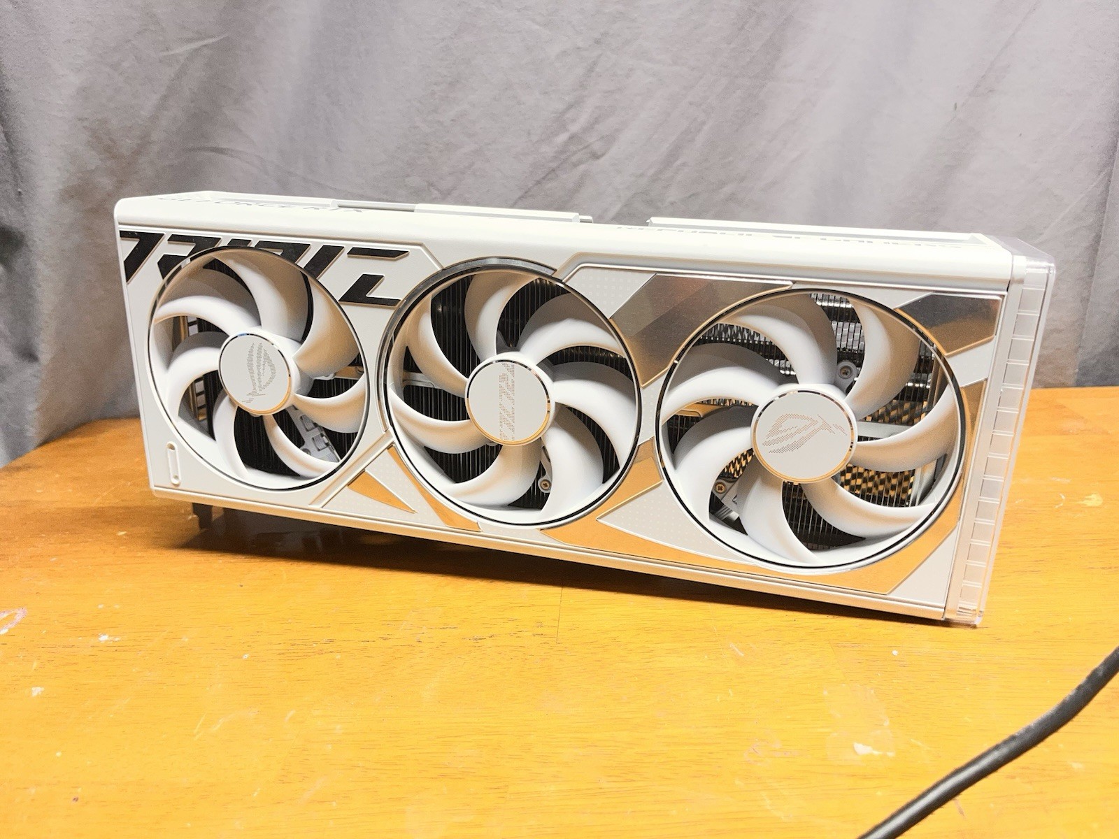 ASUS ROG Strix GeForce RTX 4080 Super White OC 16GB Graphics Card
